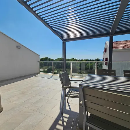 Апартаменты Diamond Seaview Penthouse