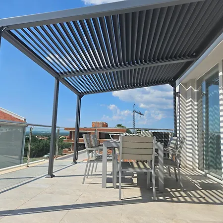 Lejlighed Diamond Seaview Penthouse Peroj