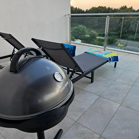 Diamond Seaview Penthouse דירה